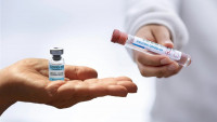 covid ruka vaccine-5873170 1280